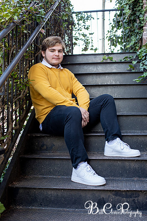 Colby Senior Photos 2022 Low Res-9