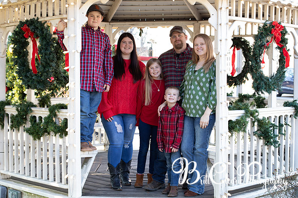 Paula Christmas 2023 LR-117