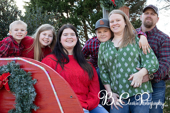 Paula Christmas 2023 LR-20