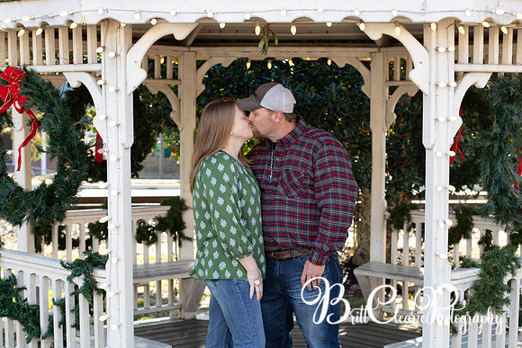 Paula Christmas 2023 LR-124