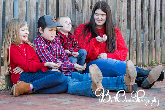 Paula Christmas 2023 LR-235